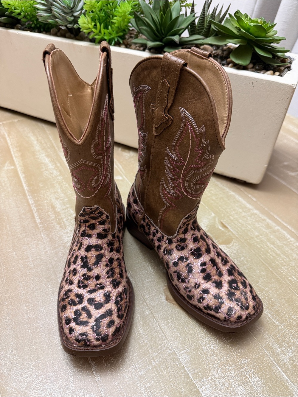 Roper Boots Size 1 (big girl) Kids Tan & Pink Shimmer Boots